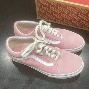 Women’s light pink size 8 Old Skool vans